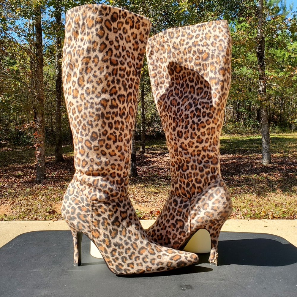 Cheetah/leopard print heels